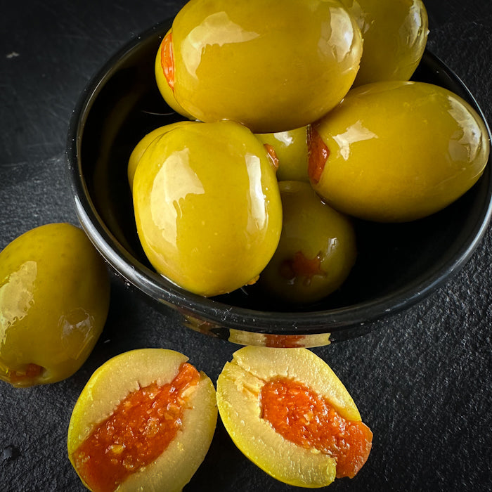 Zaļās olīvas pildītas ar baklažāniem