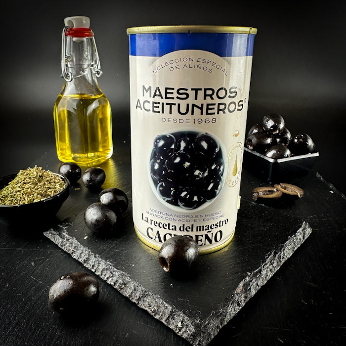 Melnās olīvas, bez kauliņiem ar eļļu un garšvielām