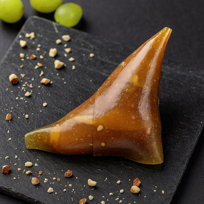 Samsas trīsstūrīši ar lazdu riekstu kremu 