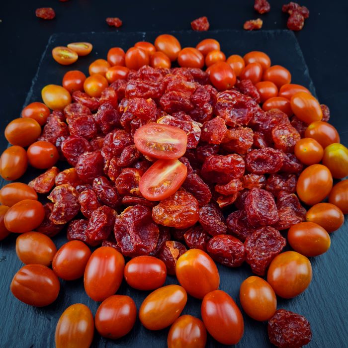 Žāvēti, karamelizētie ķiršu tomāti