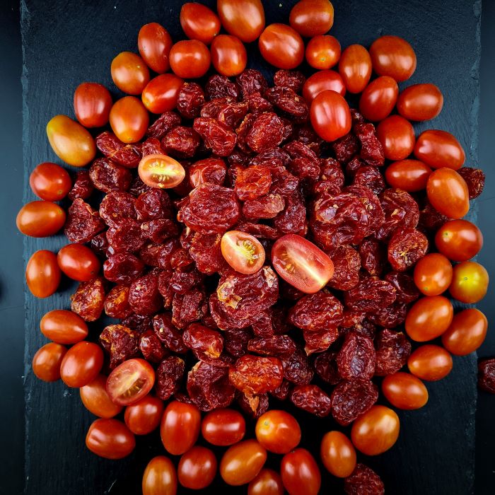 Žāvēti, karamelizētie ķiršu tomāti