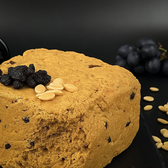 Halva - zemesriekstu ar rozīnēm