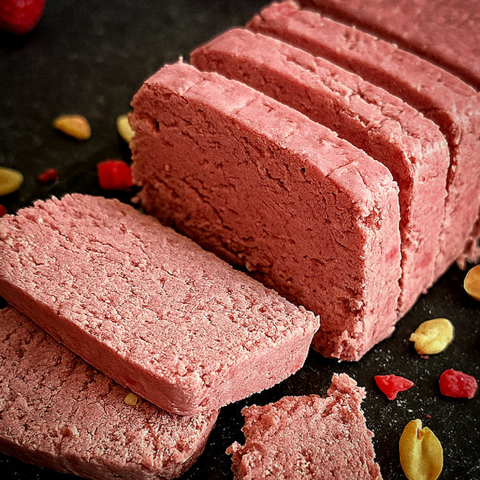 Халва zemesriekstu ar zemeņu garšu 